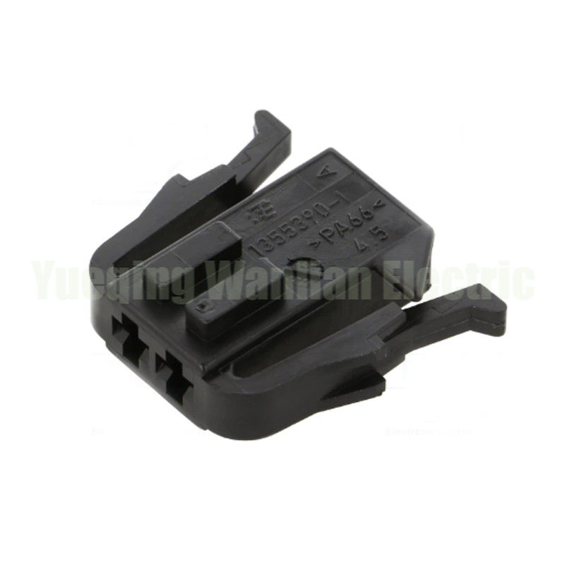 2 Pins 1355390-1 Weibliche elektrische Automobilverbindung Kabel Gurt Kunststoff-Gehäuse Steckdose