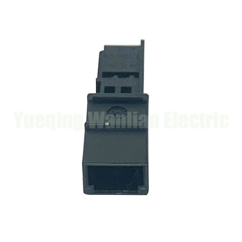 2 Pin 8E0972763 AC Montage Auto-Tweeter Audio elektrischer Stecker Automobil Kabel Steckdose Autoadapter