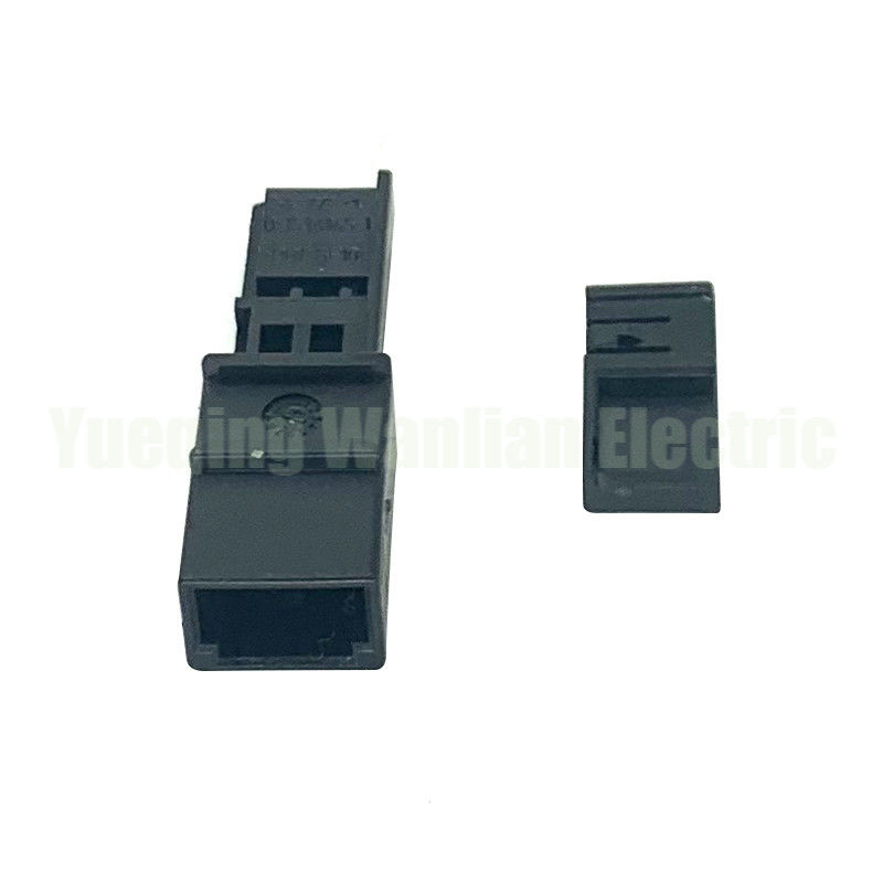 2 Pin 8E0972763 AC Montage Auto-Tweeter Audio elektrischer Stecker Automobil Kabel Steckdose Autoadapter