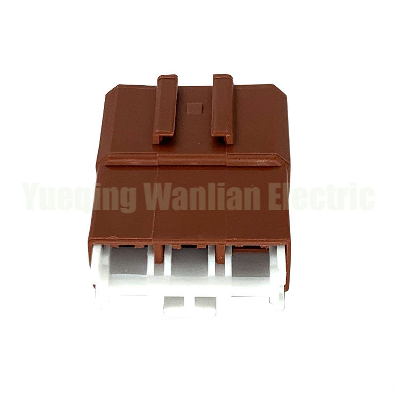 5 Pin 6098-0216 Plastik-Auto-Adapter Stecker Elektrikabelanschluss Automobilanschluss