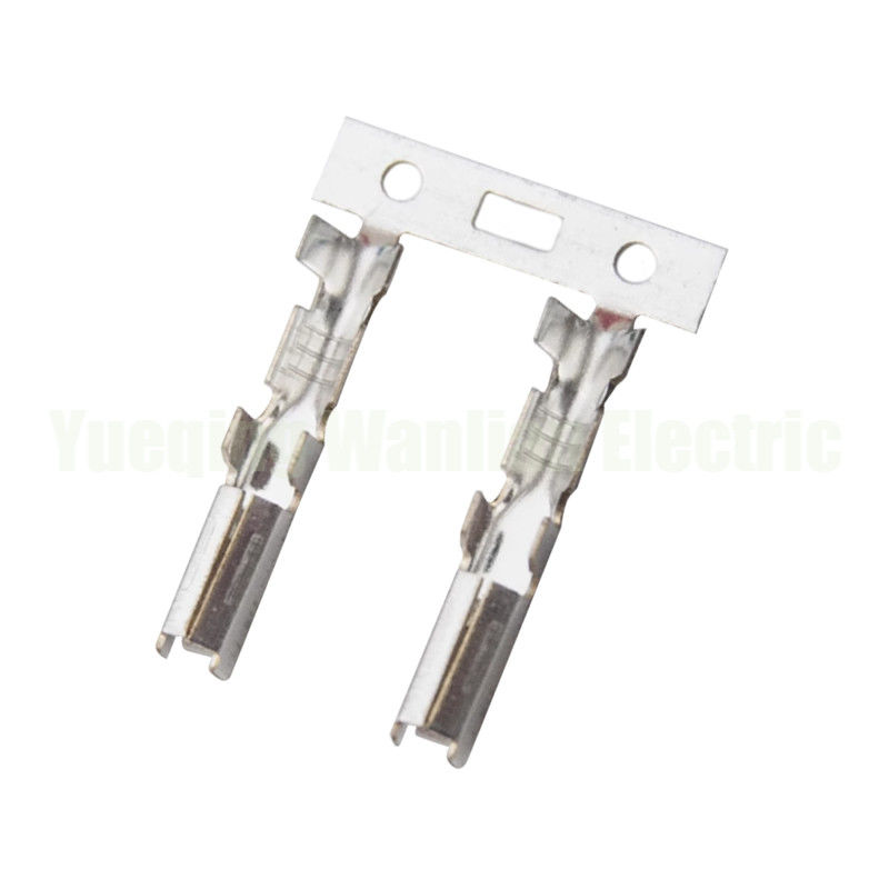 DJ624B-1.8B Weiblicher Drahtanschluss Automobil-Terminalstecker Steckdosen Sicherung Box Drahtgurt Weichjacke